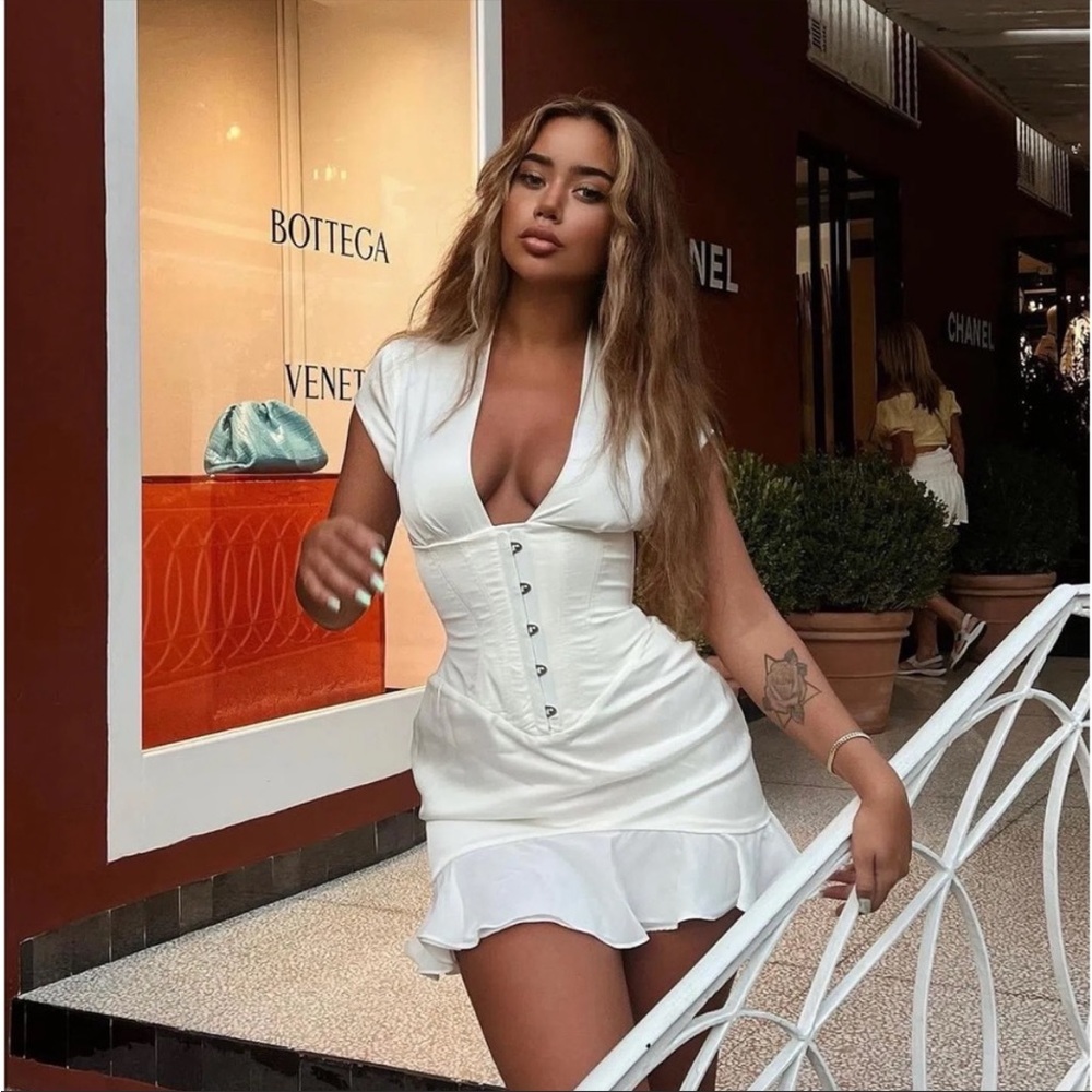 HOUSE OF CB 'Tiana' Ivory Ruffle Corset Dress NWOT